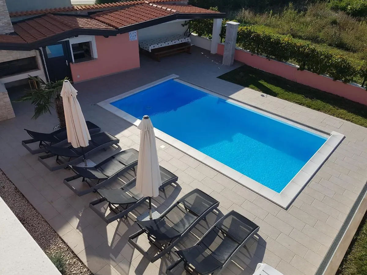 בוג'ה Ferienhaus Bucic דירה